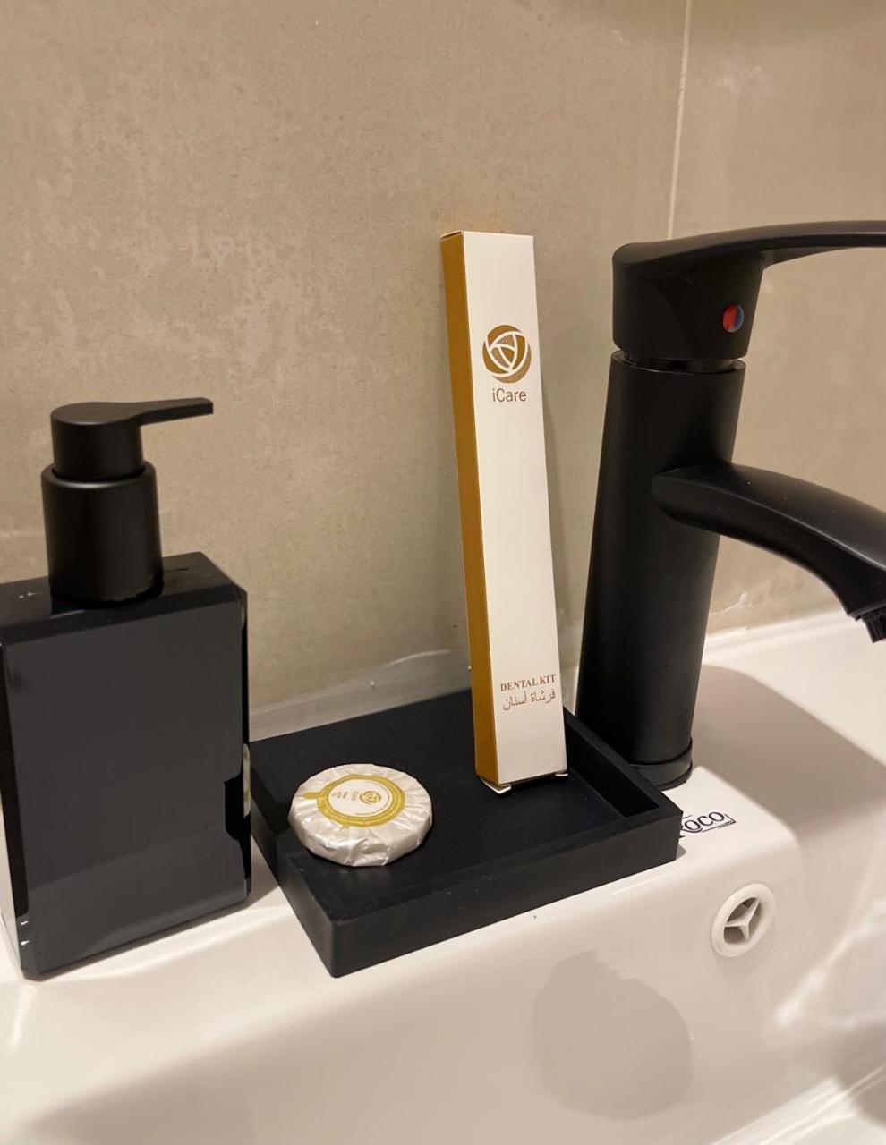 استوديو هادئ وحديث Apartman Rijád Kültér fotó